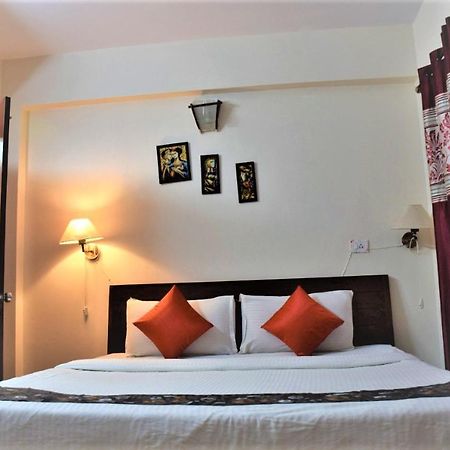 Premium 2 Bhk Green Suites อาร์โปรา ภายนอก รูปภาพ